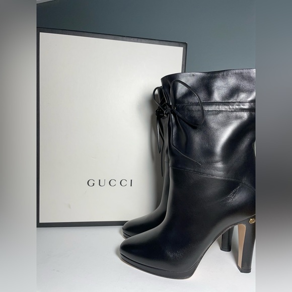 Gucci Charlotte drawstring Black Leather booties 9.5 - Picture 2 of 13